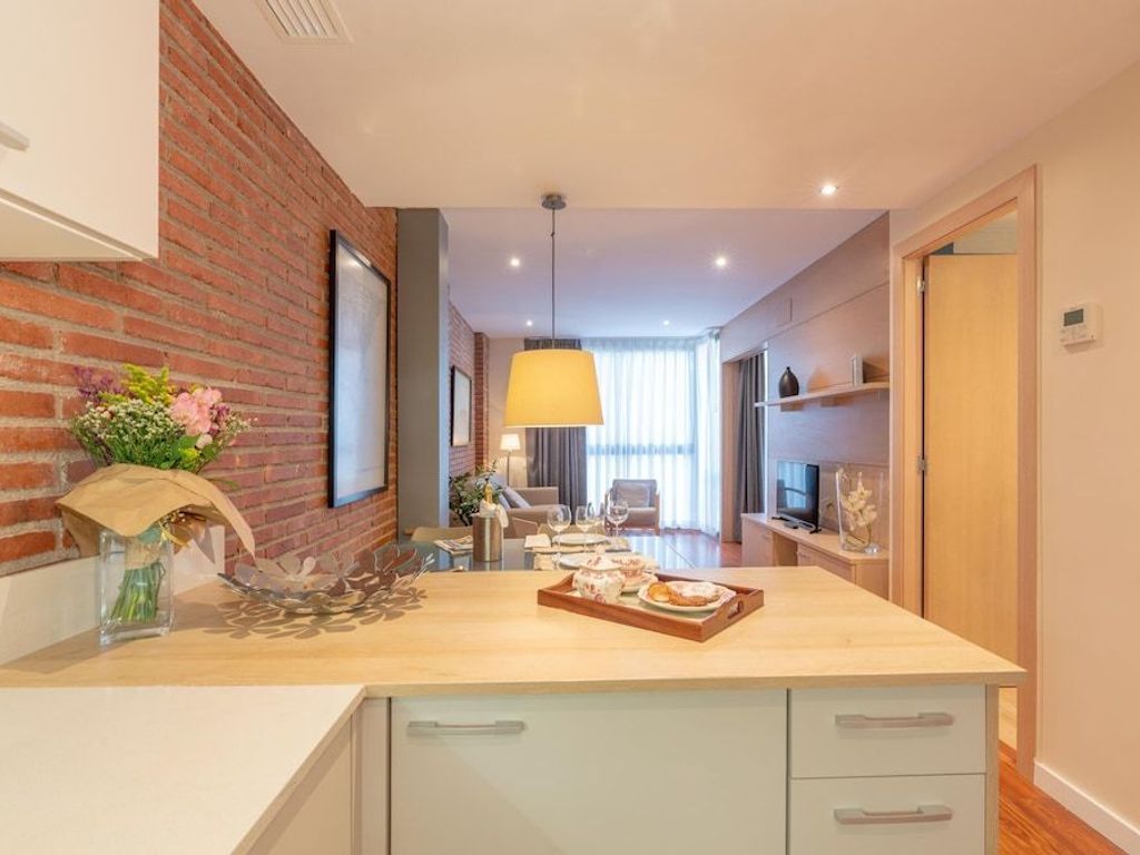 Serennia Cest Apartamentos Arc de Triomf