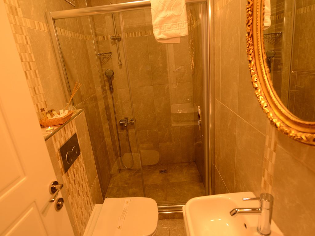 Diamond Royal Hotel