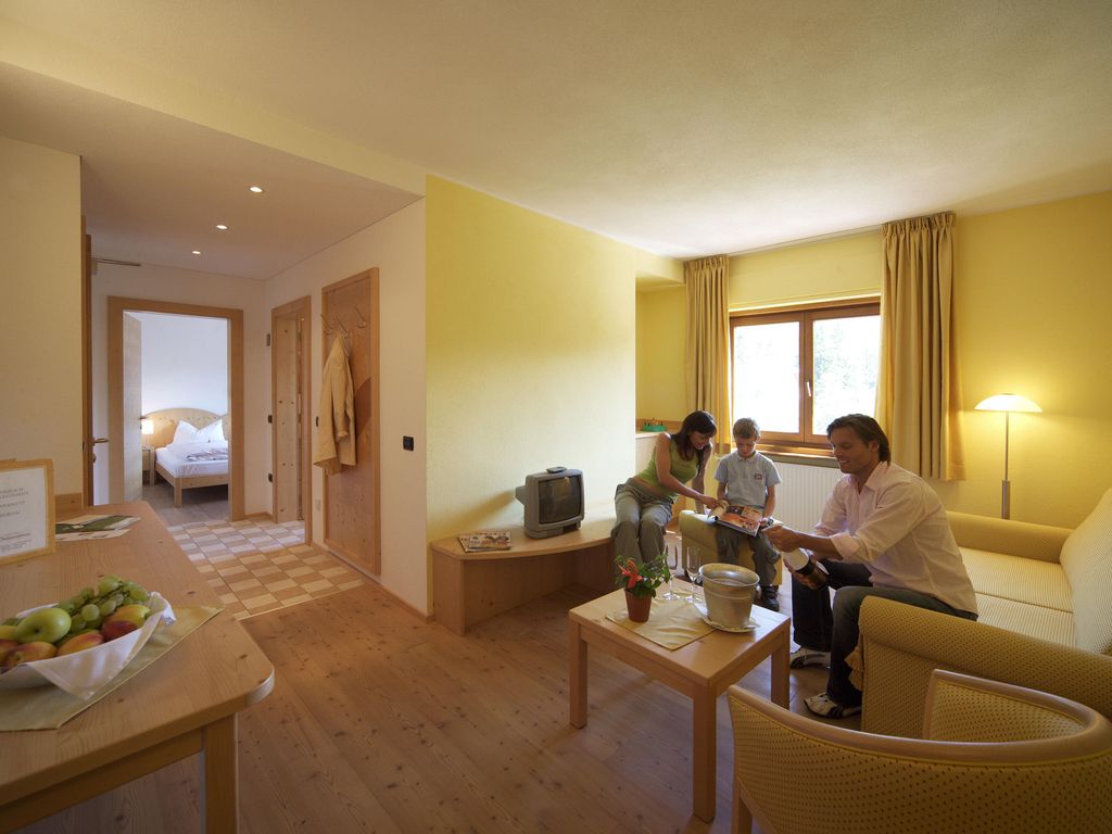 Dolomiten Ski & Bike Hotel