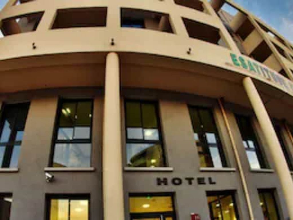 Esatitude Hôtel