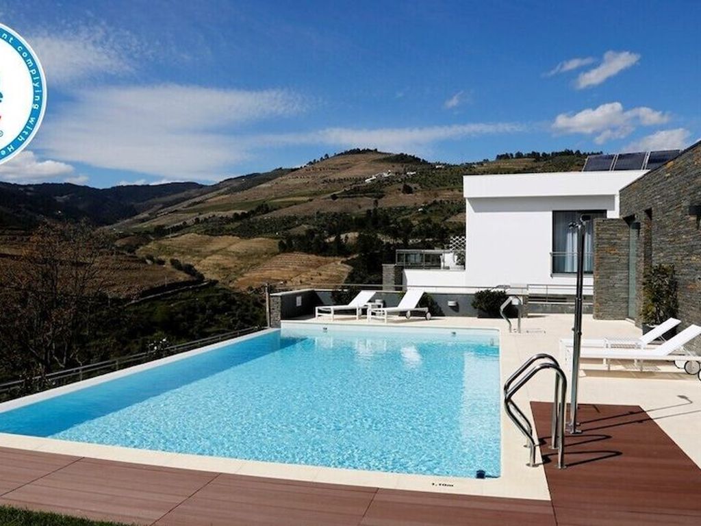 LBV House Hotel