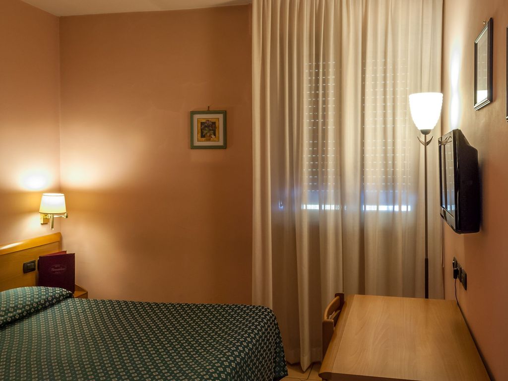 Bernardino Hotel