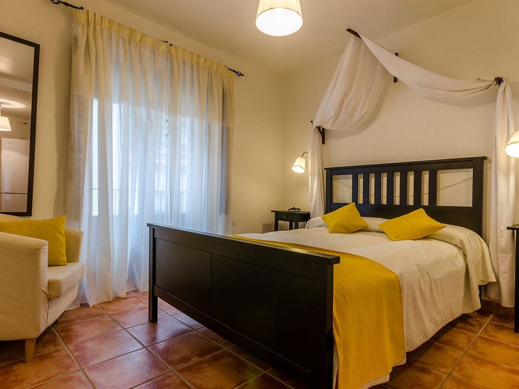 Urban Suites Granada Apartamentos Turisticos