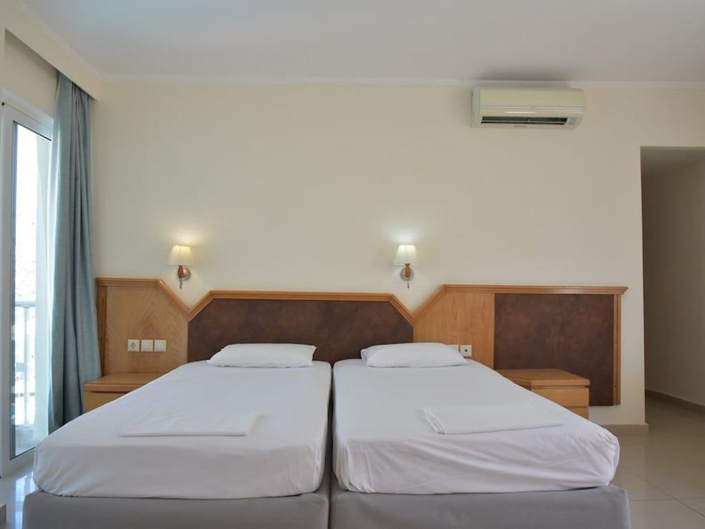 Bristol Sea View Apartments