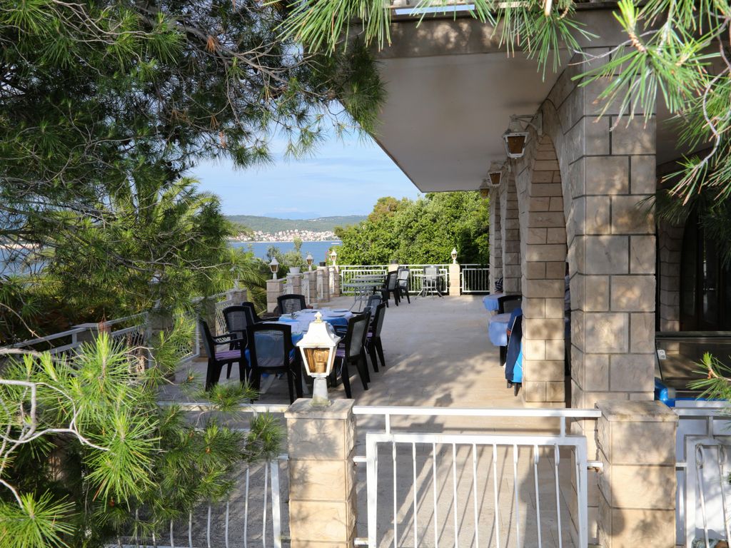Villa Corona