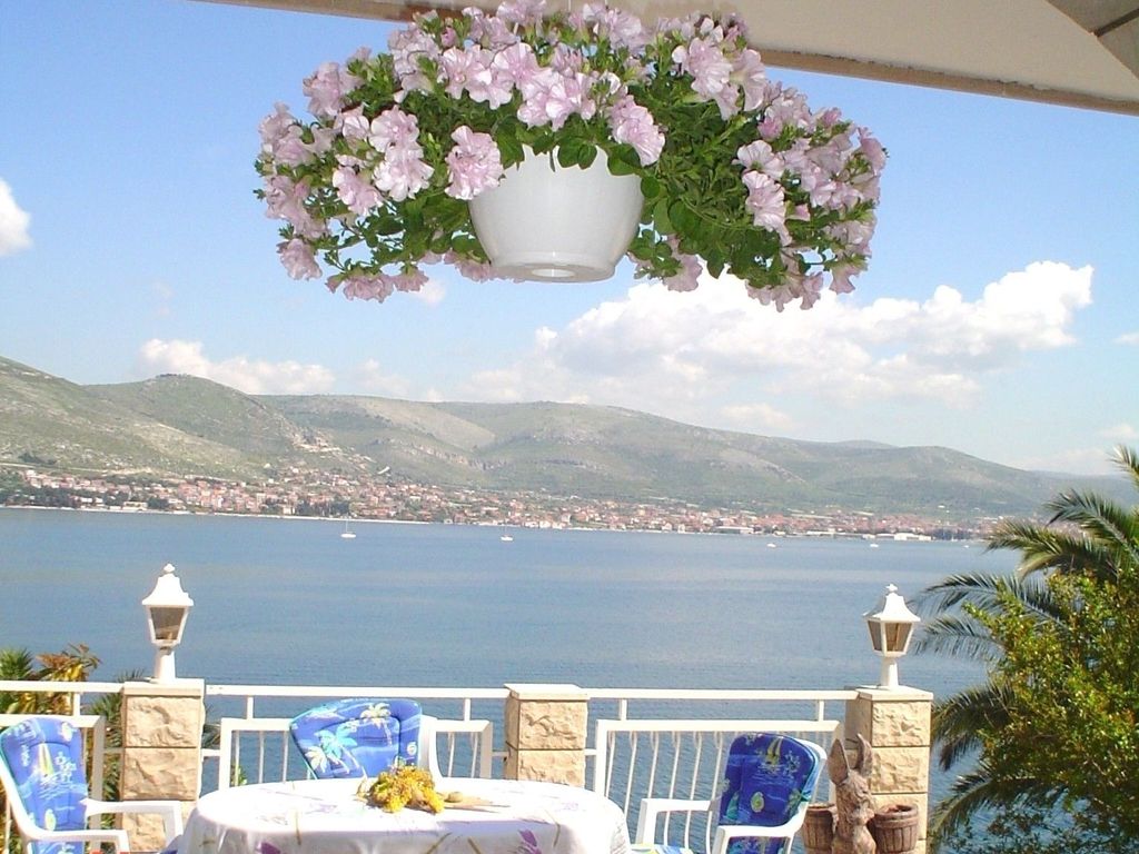 Villa Corona