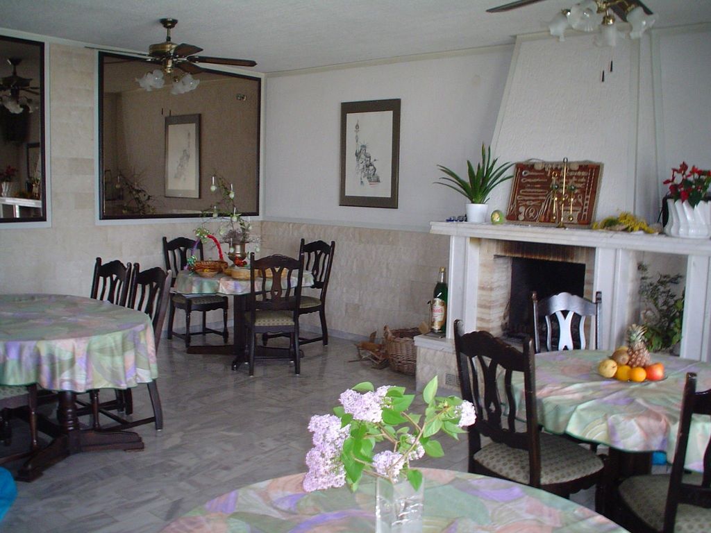 Villa Corona