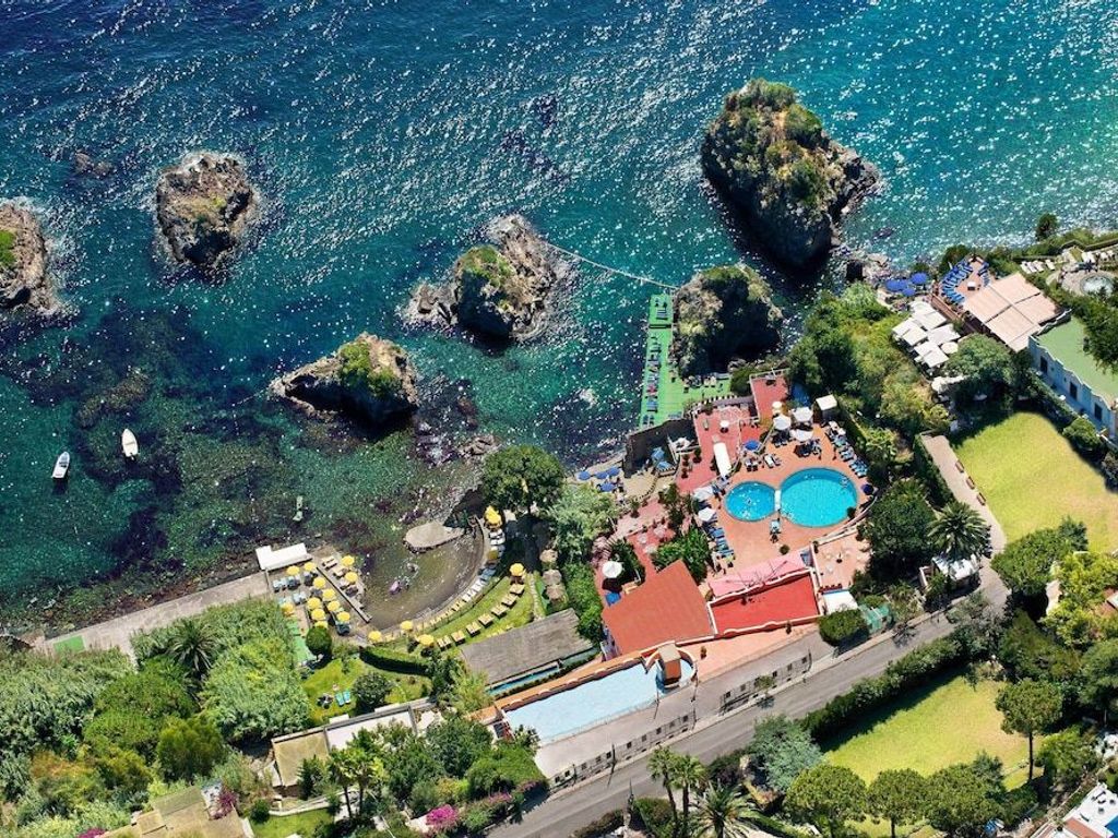 Strand Hotel Terme Delfini