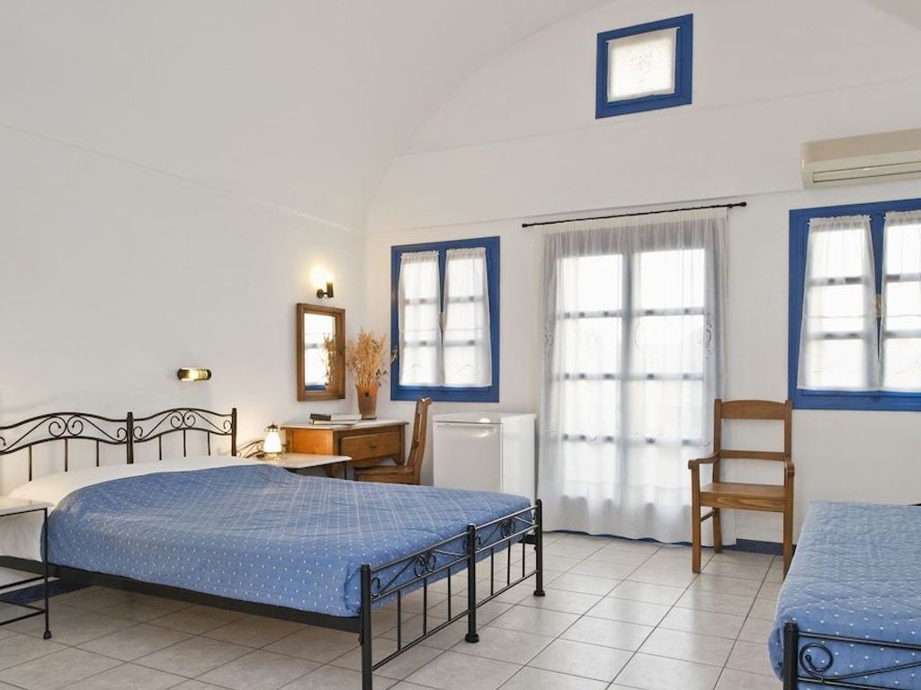 Irigeneia Hotel