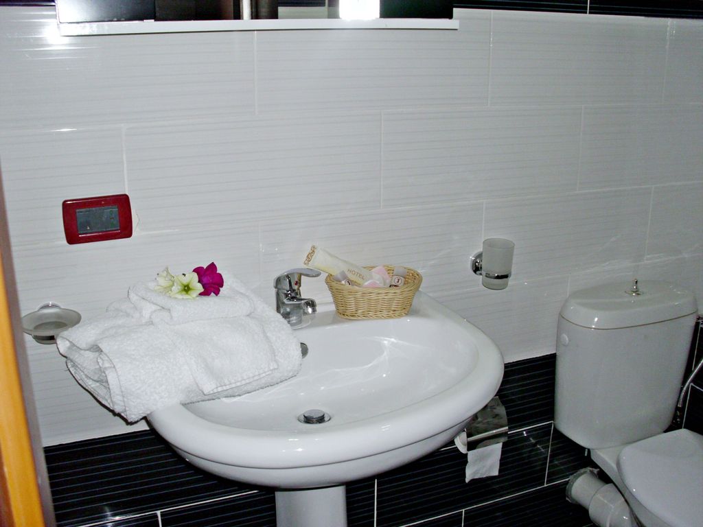 Jolly City Center Hotel