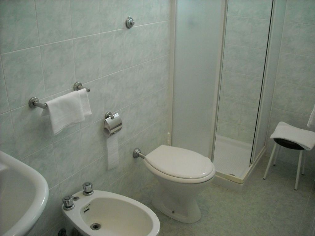 HOTEL 2 MARI