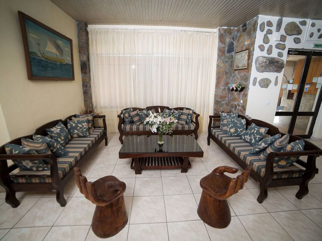 Roxani Hotel