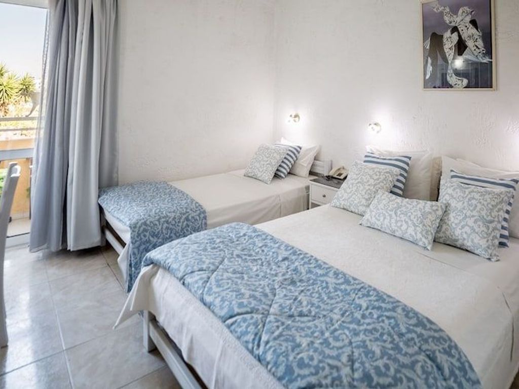 Roxani Hotel
