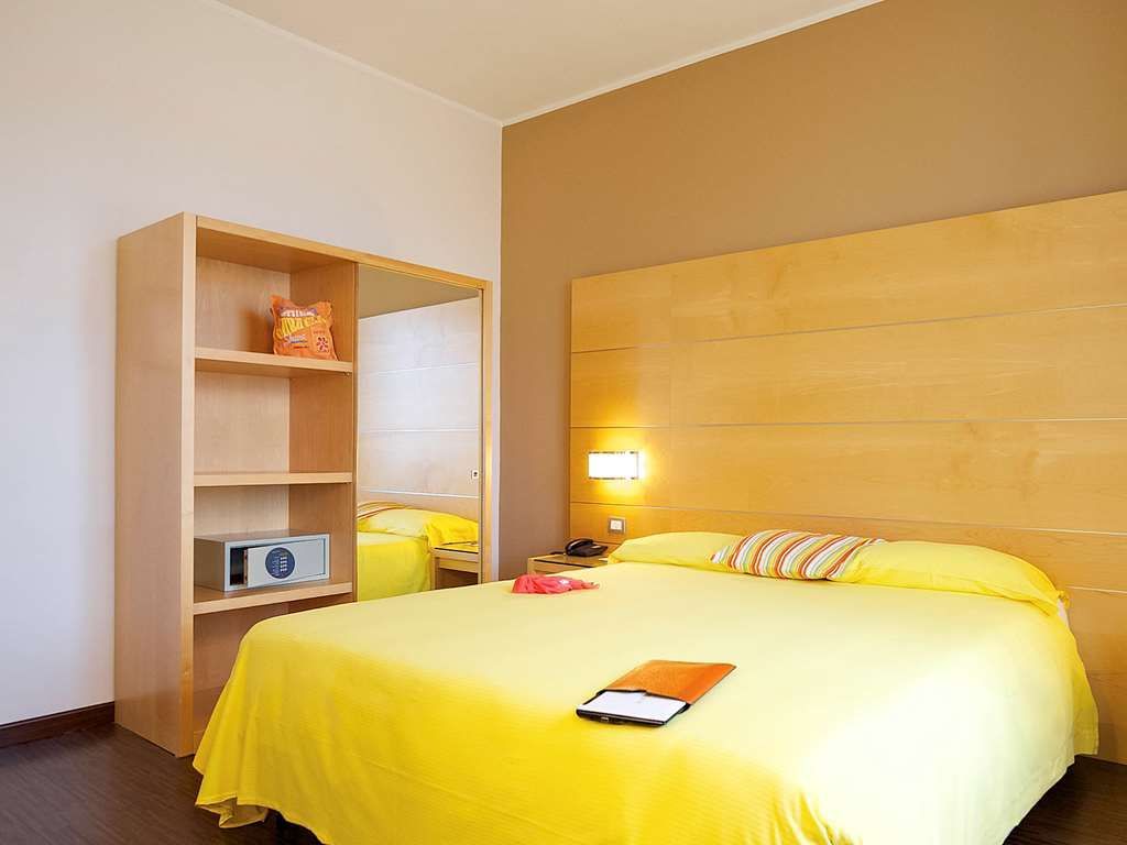 Hotel Toscanini GABRIELE