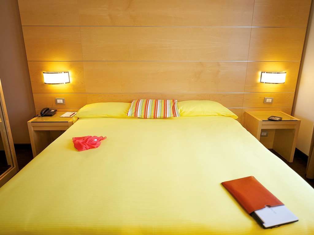 Hotel Toscanini GABRIELE