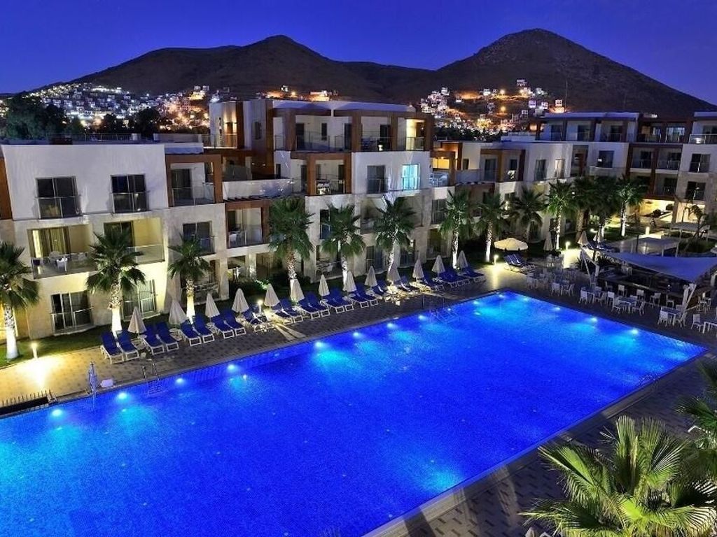 La Local Suites & Spa