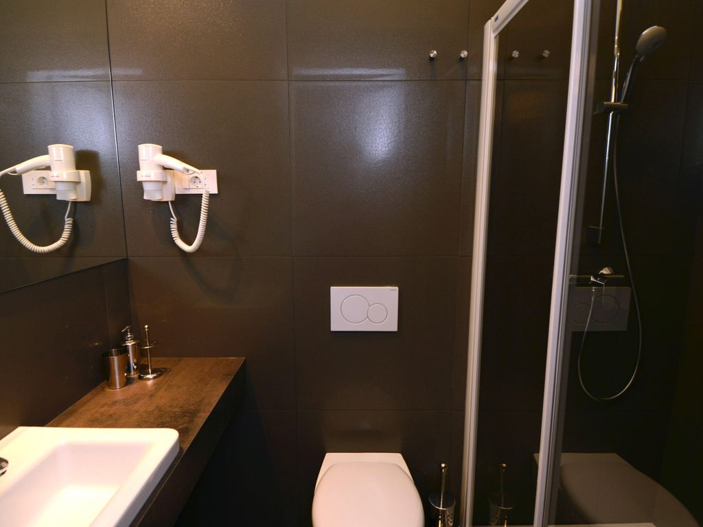Ginger Rooms