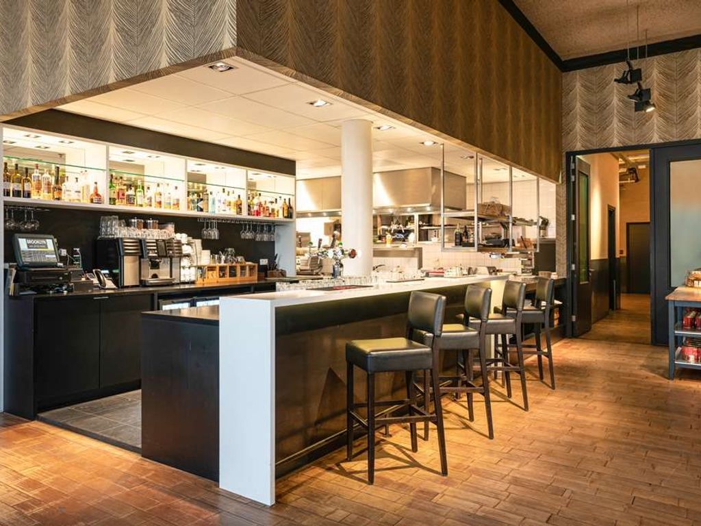 DoubleTree by Hilton Amsterdam ? NDSM Wharf