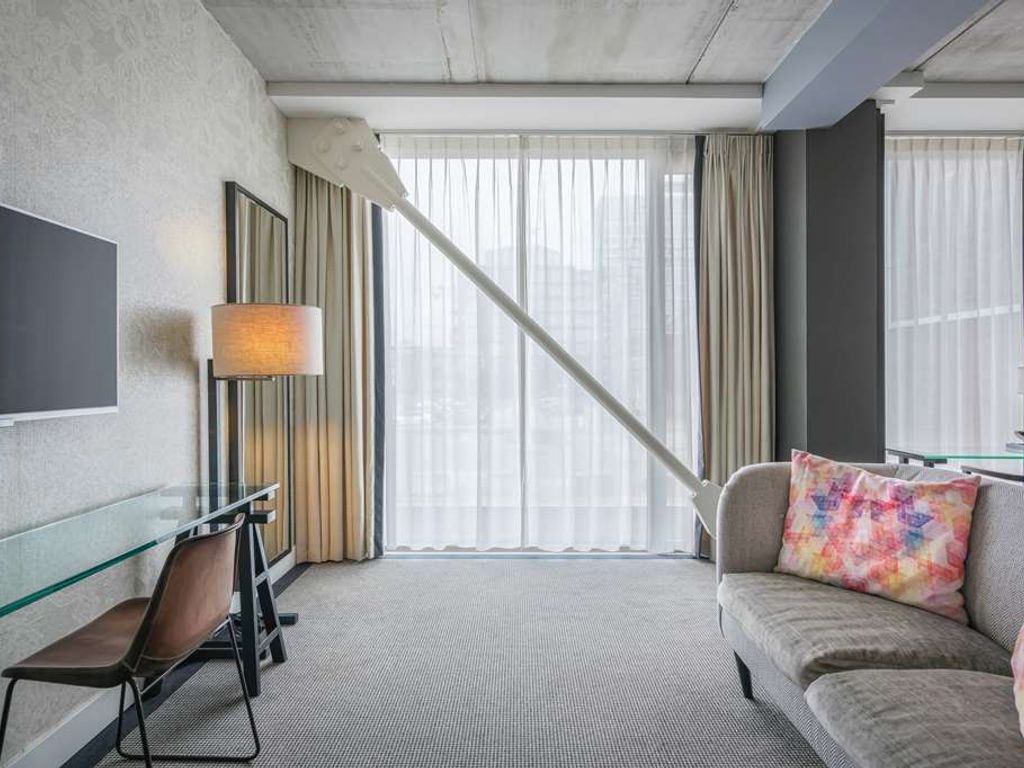 DoubleTree by Hilton Amsterdam ? NDSM Wharf