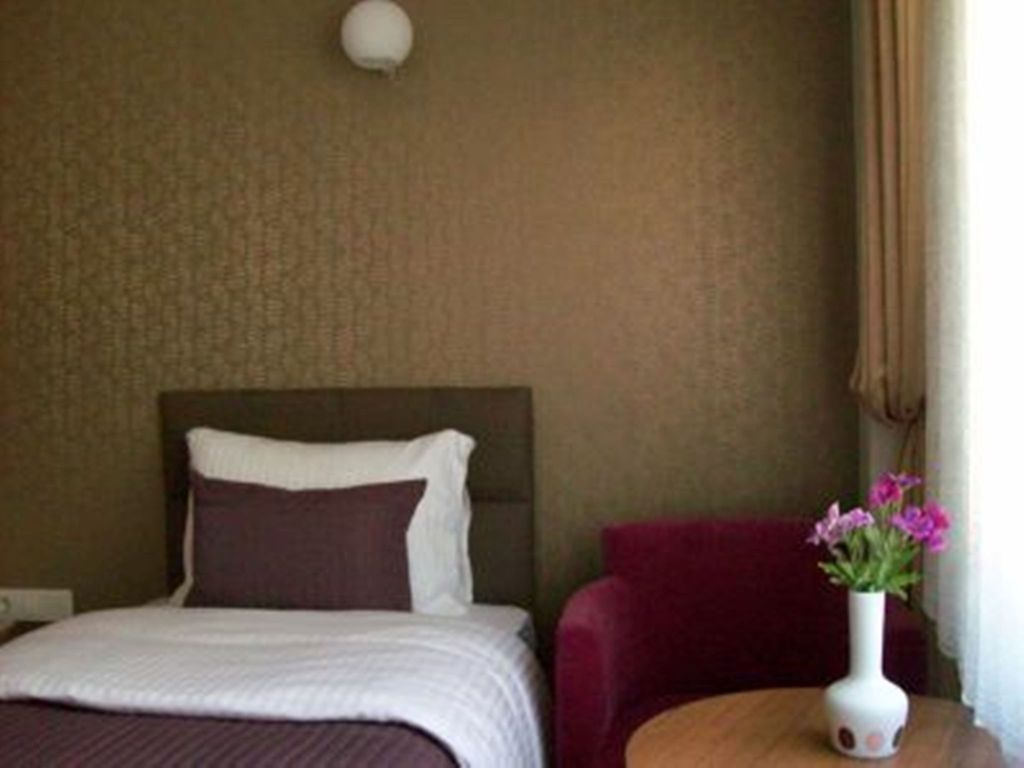 Lonca Hotel