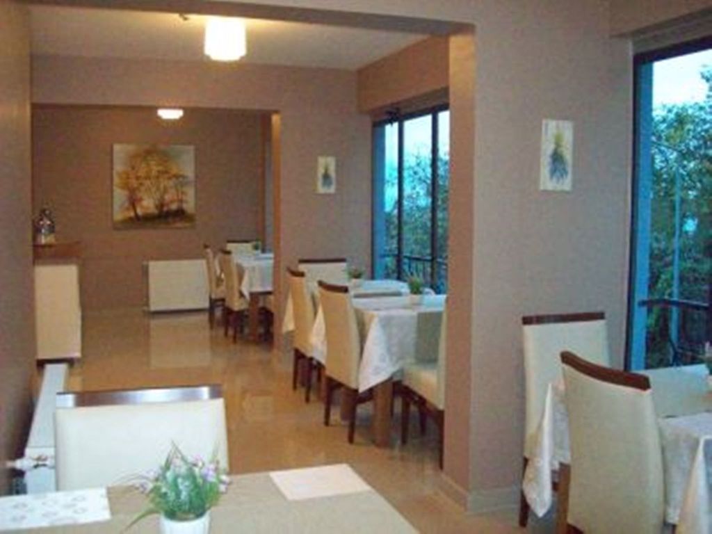 Lonca Hotel