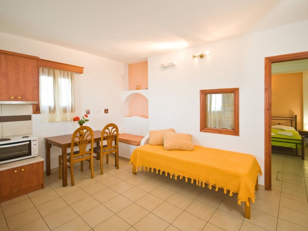 Anessis Apartments