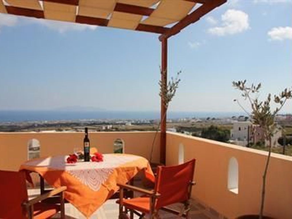 Anessis Apartments