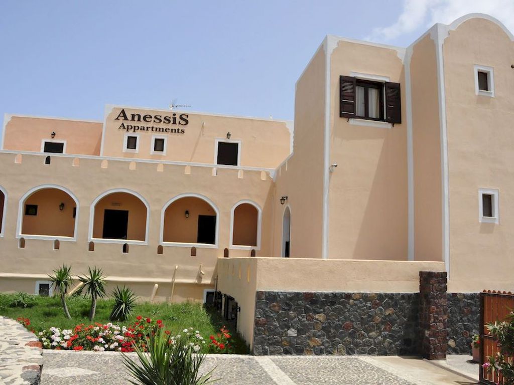 Anessis Apartments
