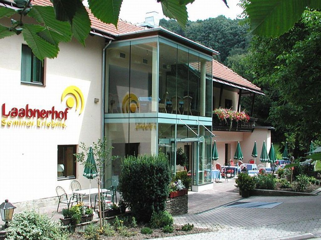 an der A1  Wien 29 Km Geniesser Hotel Laabnerhof