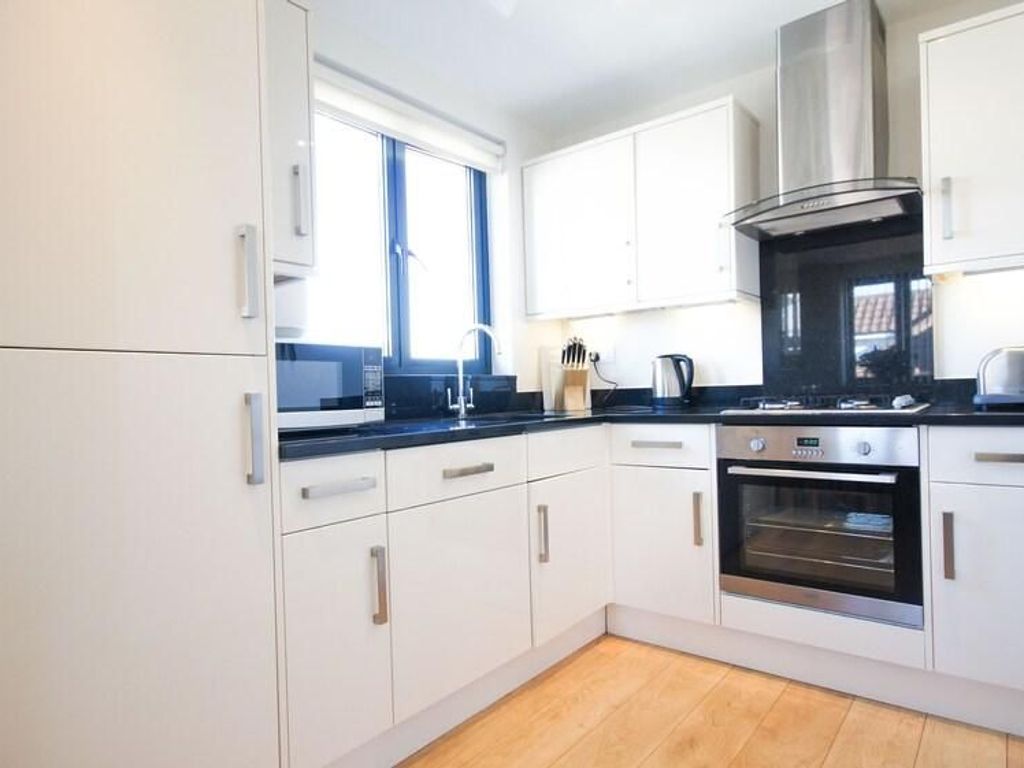 Crompton House Apartments