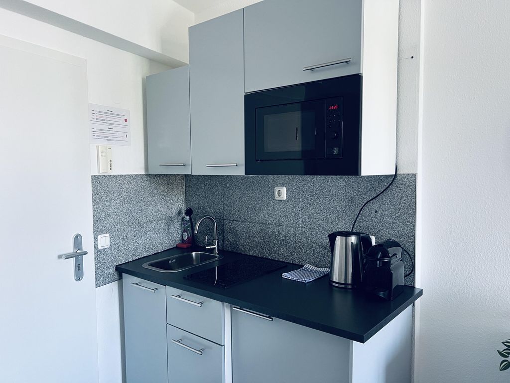 Lipp Apartments