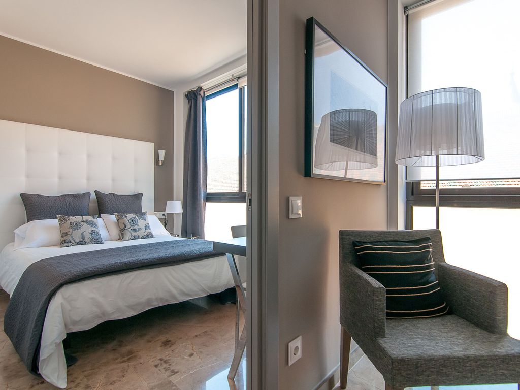 Picasso Suites Apartments