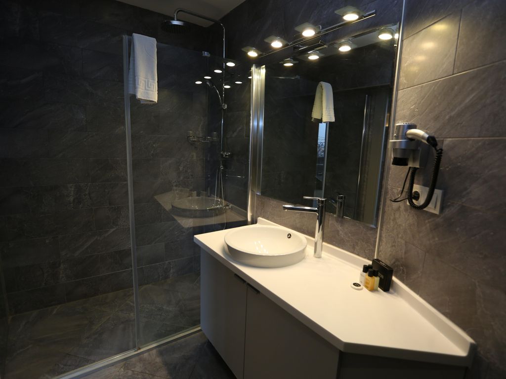 Molton Nisantasi Special Class