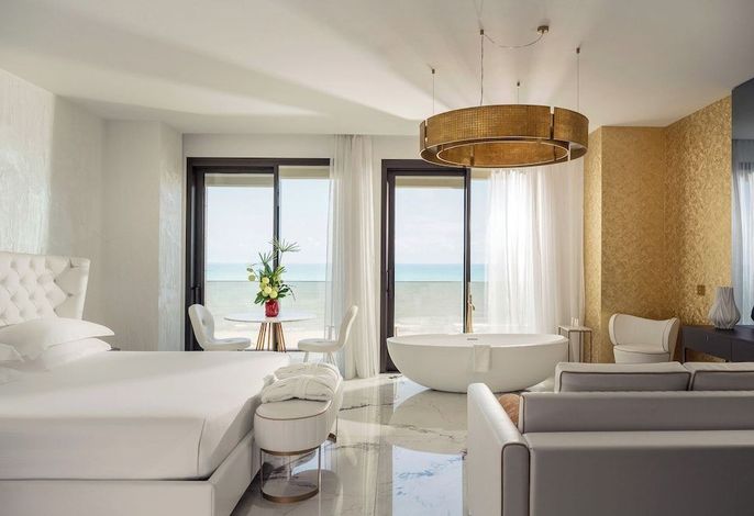 The Promenade Luxury Wellness Hotel