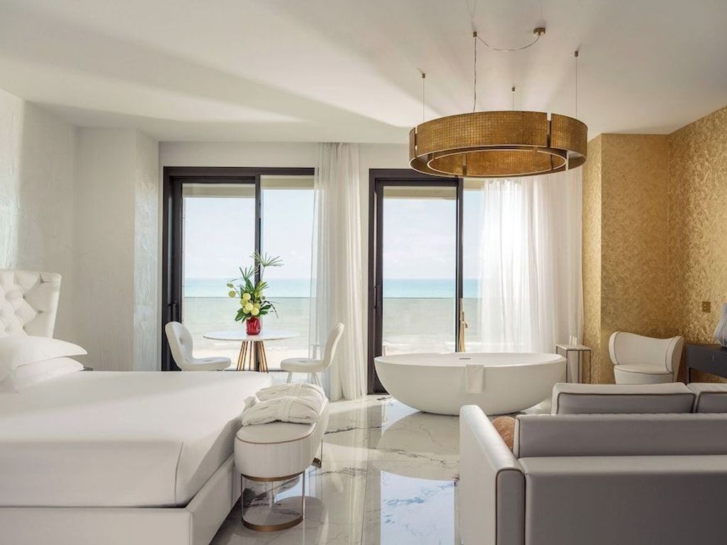 The Promenade Luxury Wellness Hotel