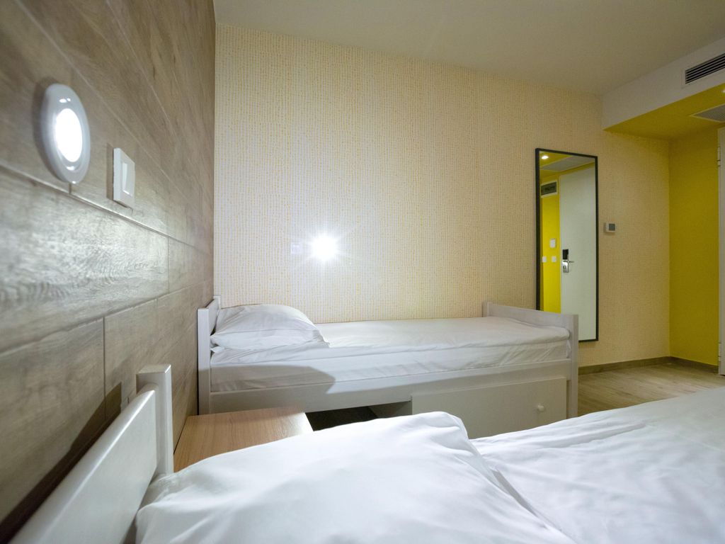 Hostel Link