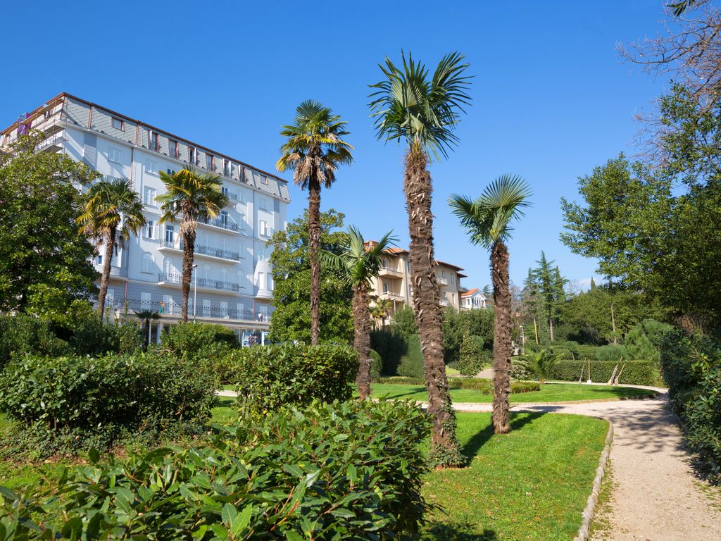 Hostel Link