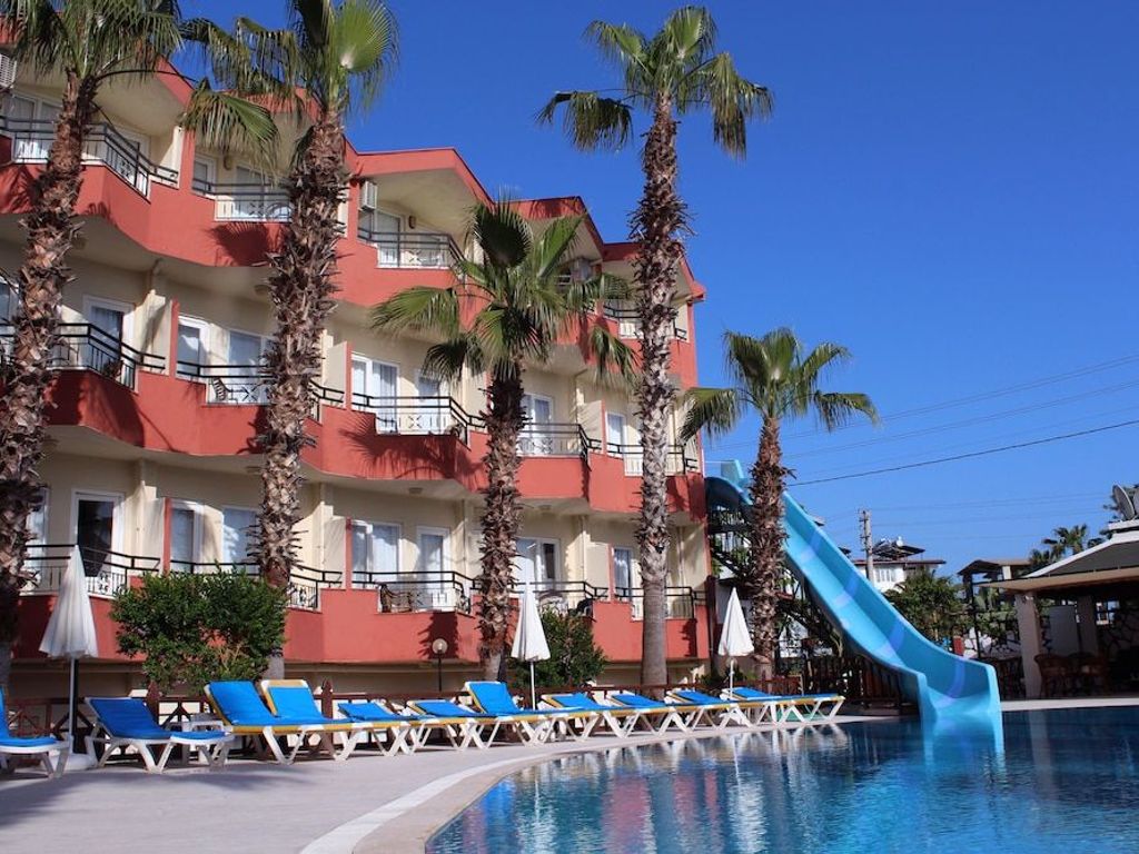 Semoris Hotel