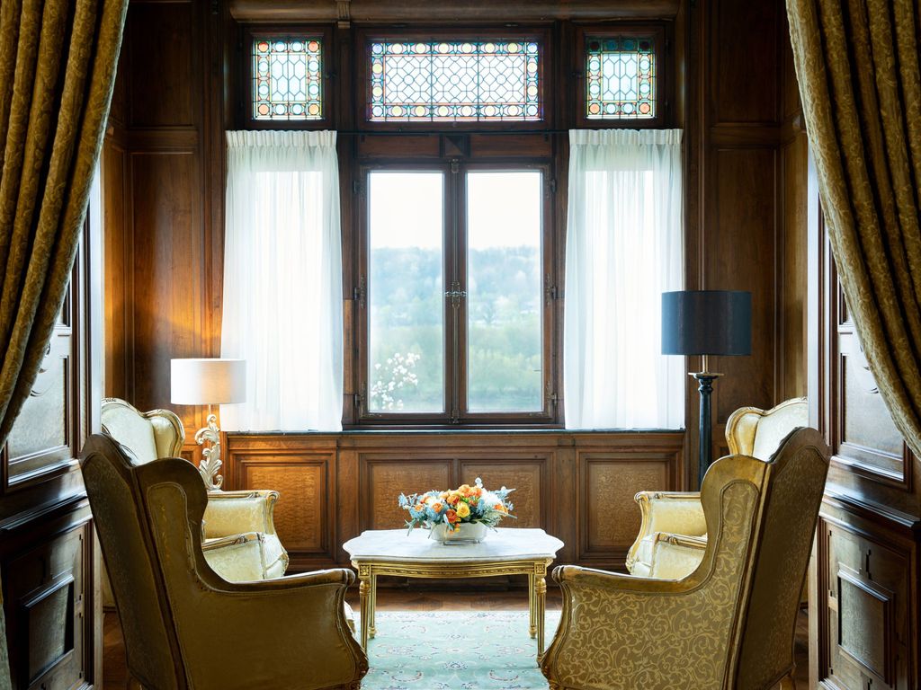 Schloss Lieser Autograph Collection