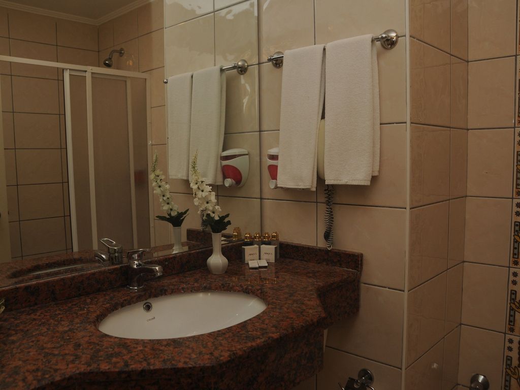 Arma's Beach Hotel
