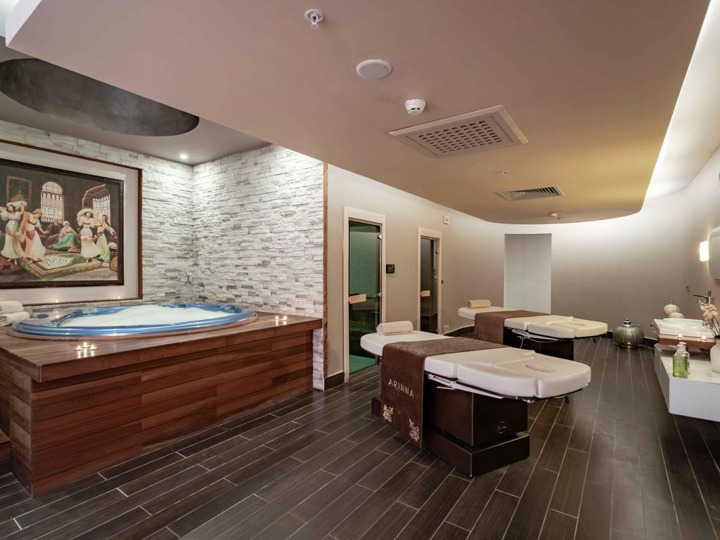 Royal Teos Thermal Resort Clinic & Spa