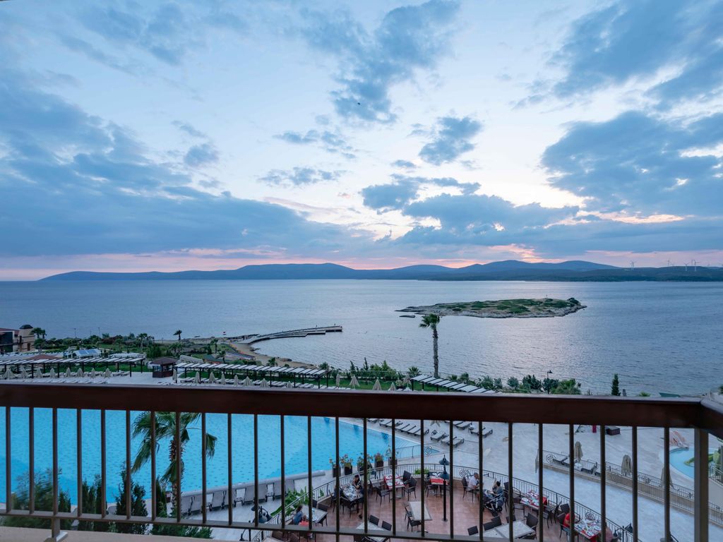 Royal Teos Thermal Resort Clinic & Spa