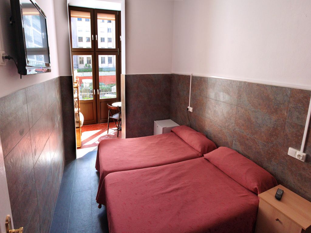 Lenin Hostal
