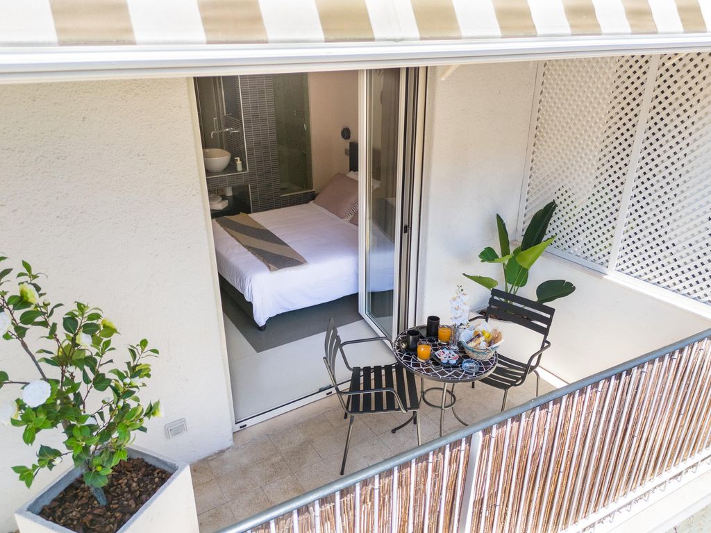 Moai Home B&B