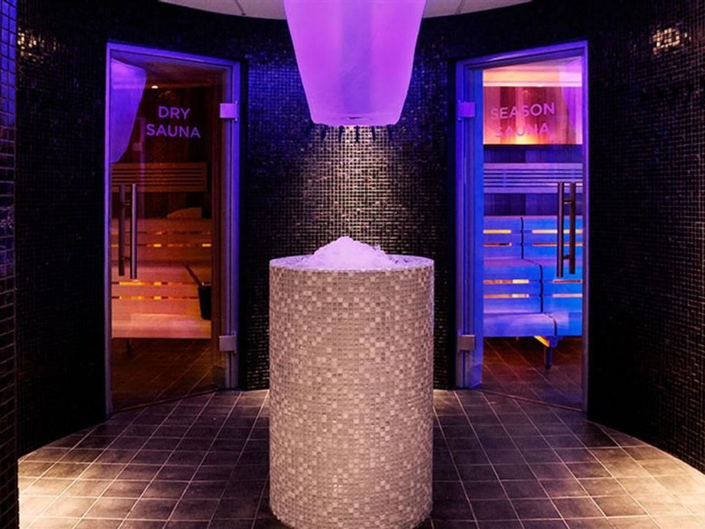 Clarion Hotel Sense