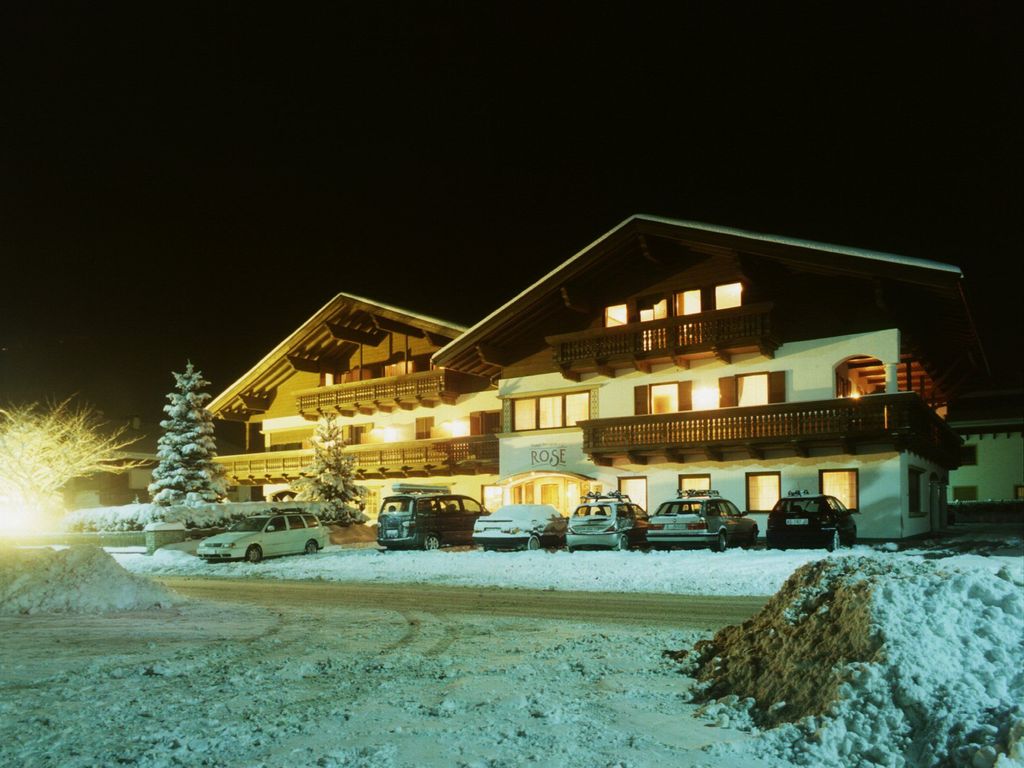 Rose Hotel Residence