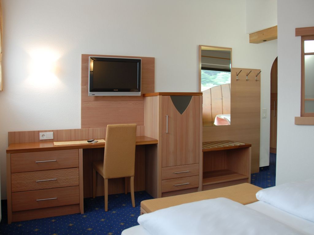 Rose Hotel Residence
