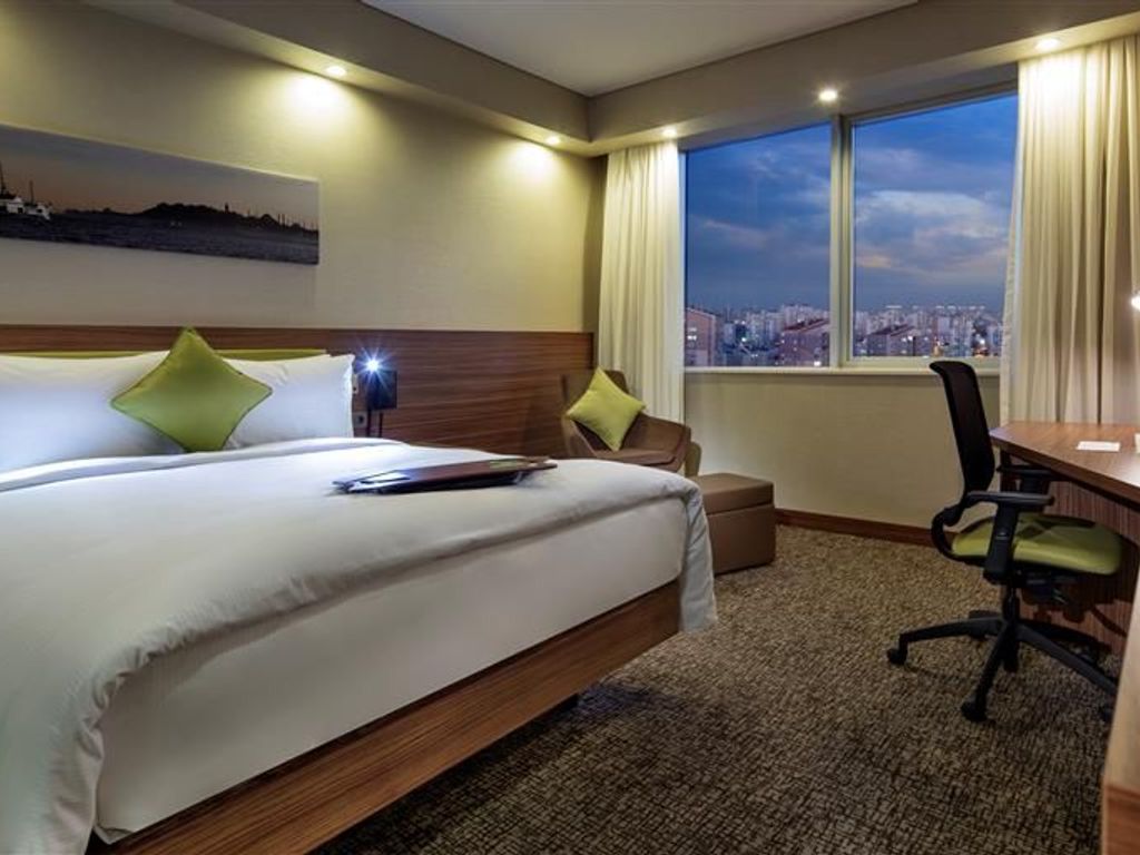 Hampton by Hilton Istanbul Kayasehir