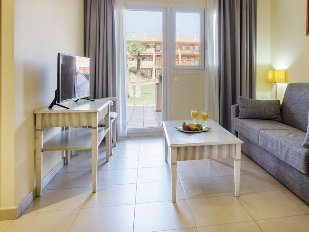 Aparthotel ILUNION Sancti Petri