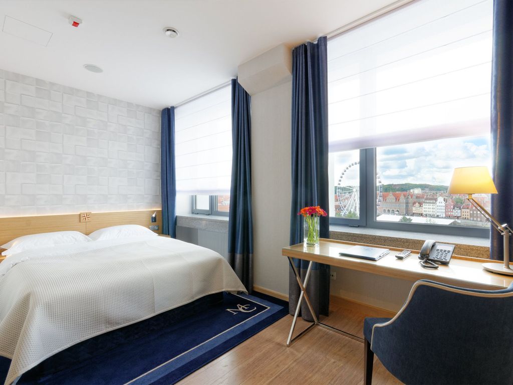 Marina Club Hotel & Apartments